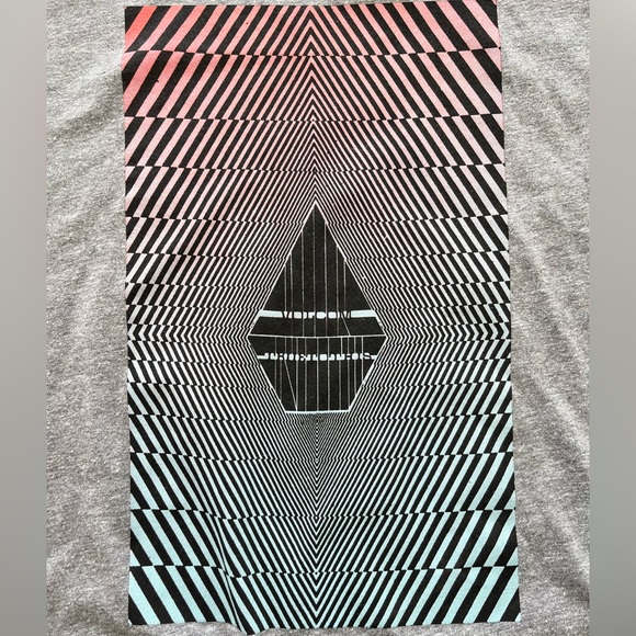 Volcom T-shirt - Picture 2 of 3